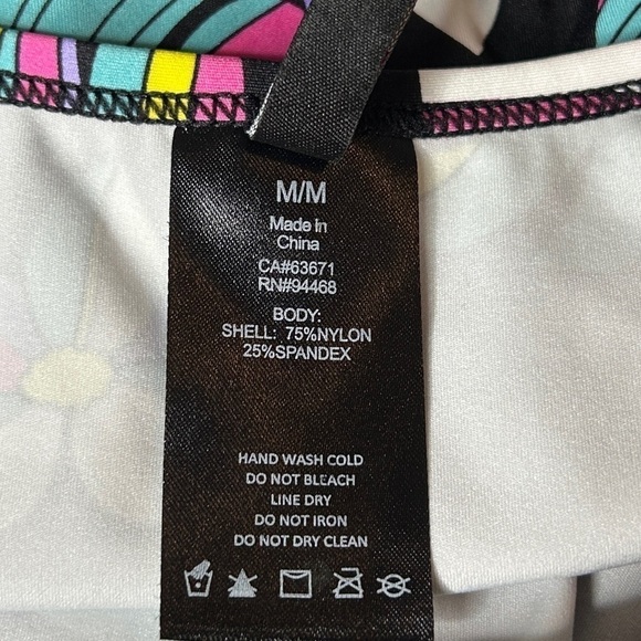 Spyder Women's Swim Standard Long Sleeve Raglan Rash guard Medium - Picture 9 of 9